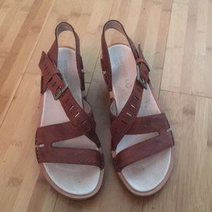 Merell size 9 leather sandal. Heel is 2 5/8.